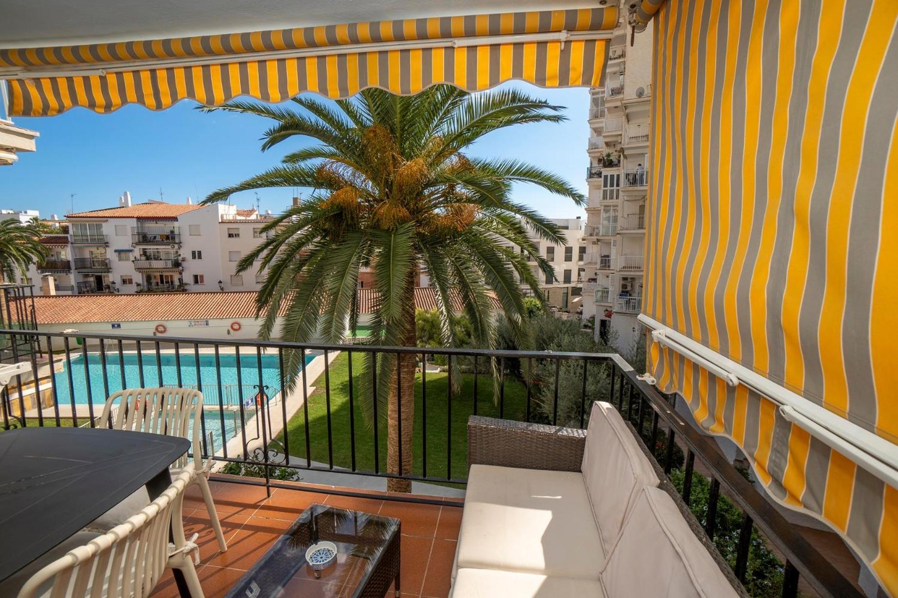 Coronado 136 Menyber Nerja Εξωτερικό φωτογραφία